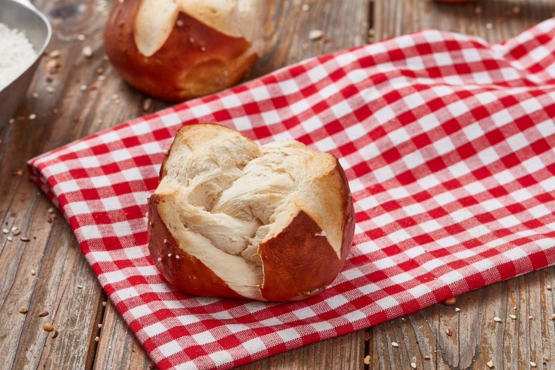 Bild - Laugenbrötchen
